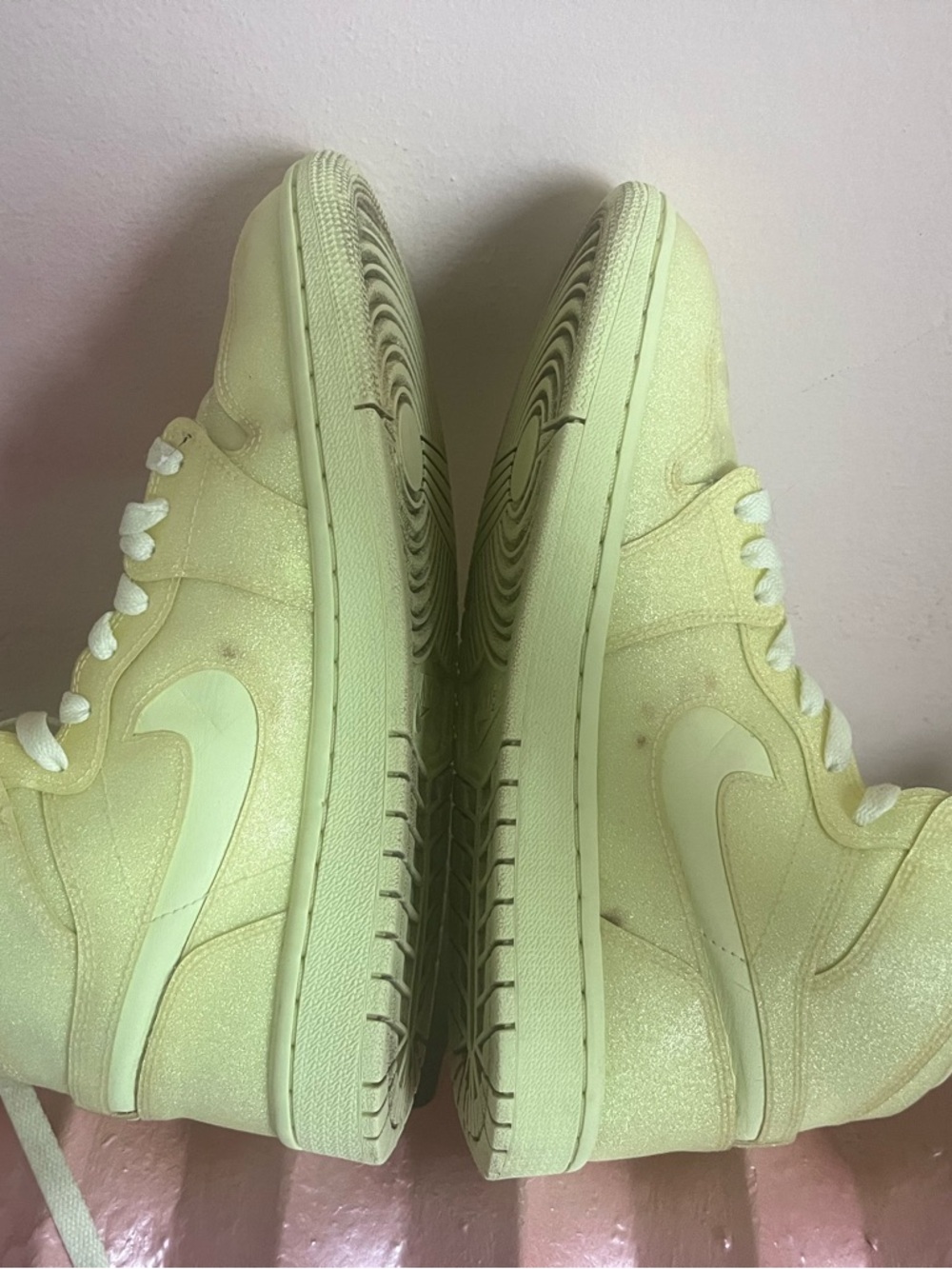 Nike Jordan 1 Retro High Barely Volt (Women's) - Picture 12 of 13